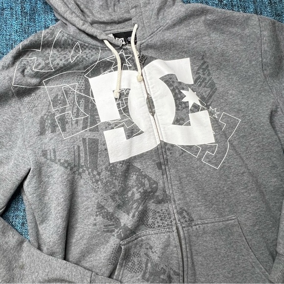 Vintage Y2K DC Skateboarding Grunge Zip Up Front Logo Hoodie Jacket in Gray - Picture 2 of 9